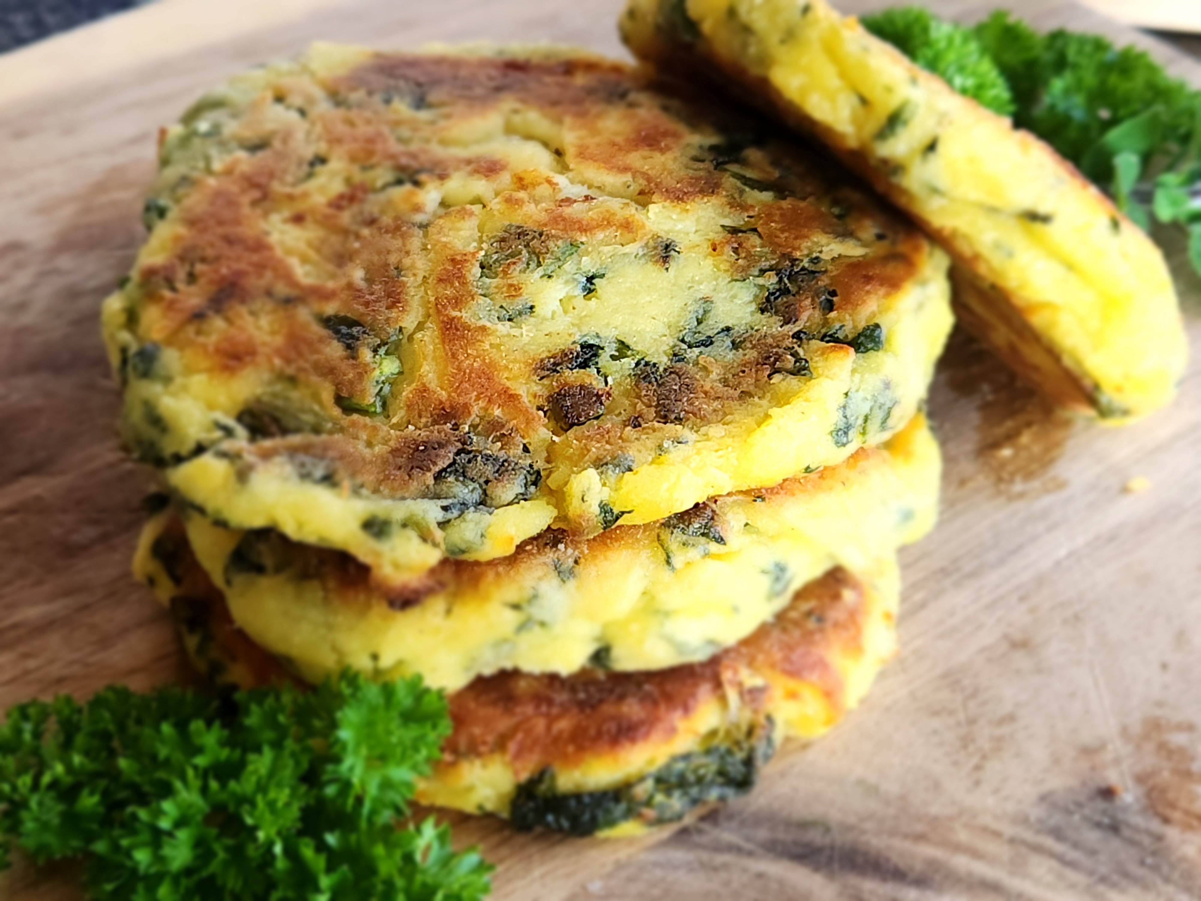 Smeg BBQ Tray Recipe: Spinach Feta Potato Cakes on the Smeg BBQ Tray