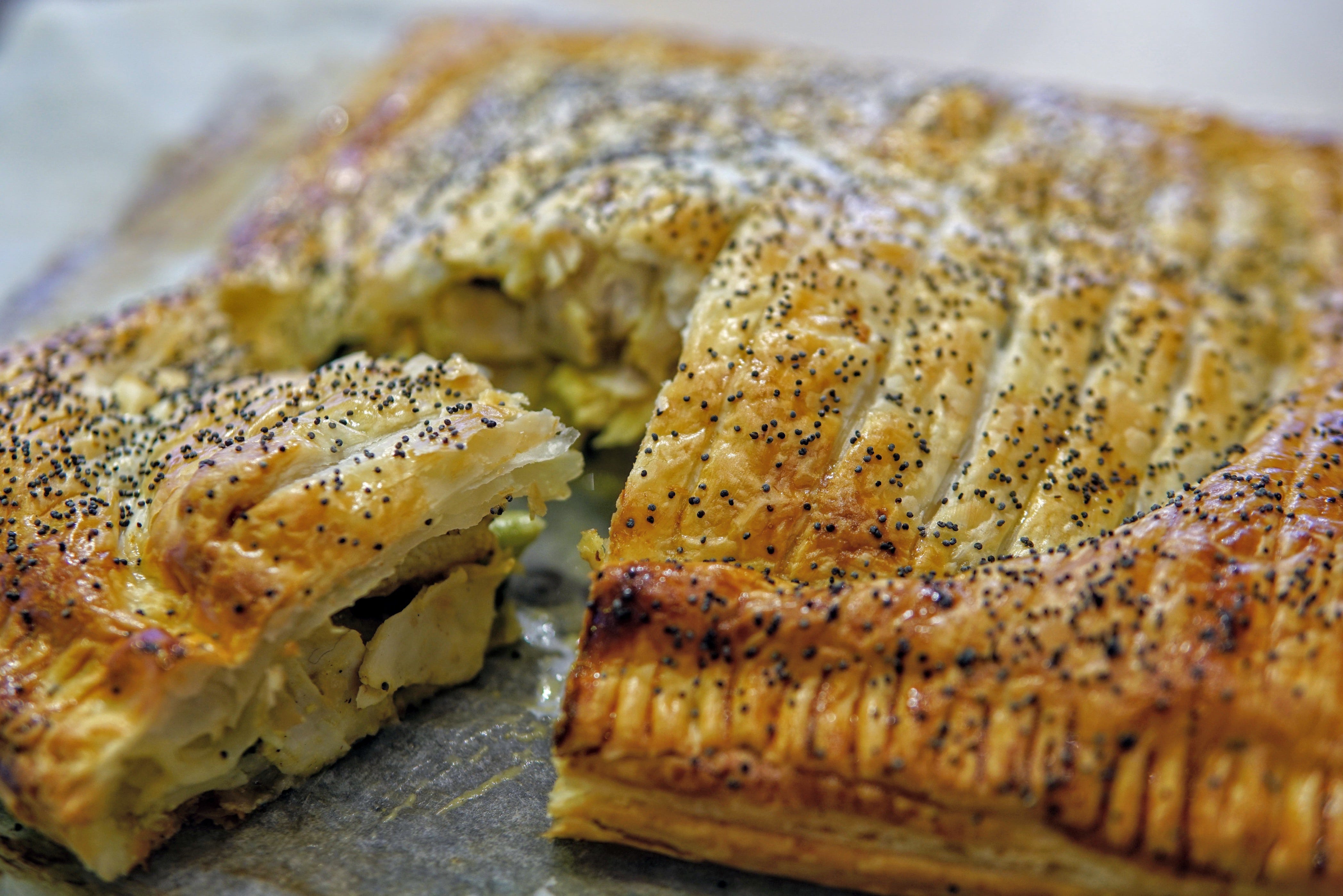 Easy Coronation Chicken Pie